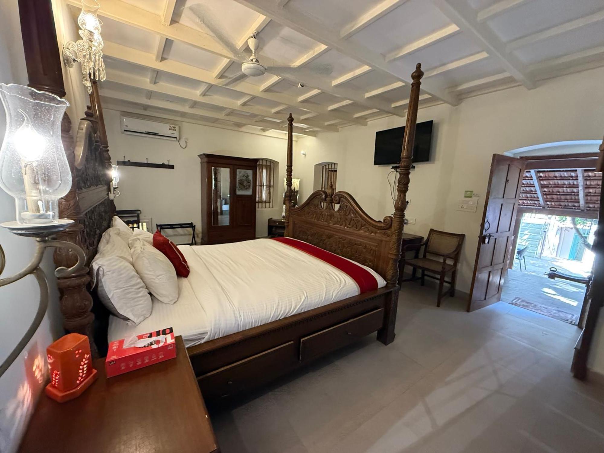 Lar Amorosa Boutique Hotel - Goa Calangute Exteriér fotografie